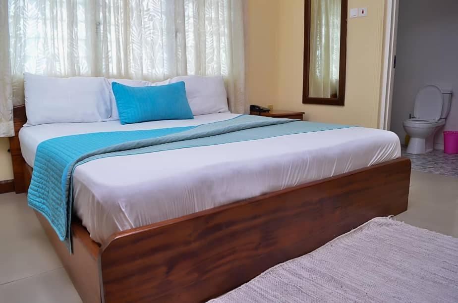 Hotel Loreto Cape Coast Exteriör bild