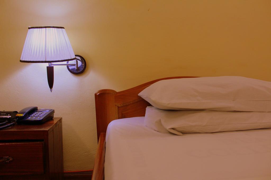 Hotel Loreto Cape Coast Exteriör bild