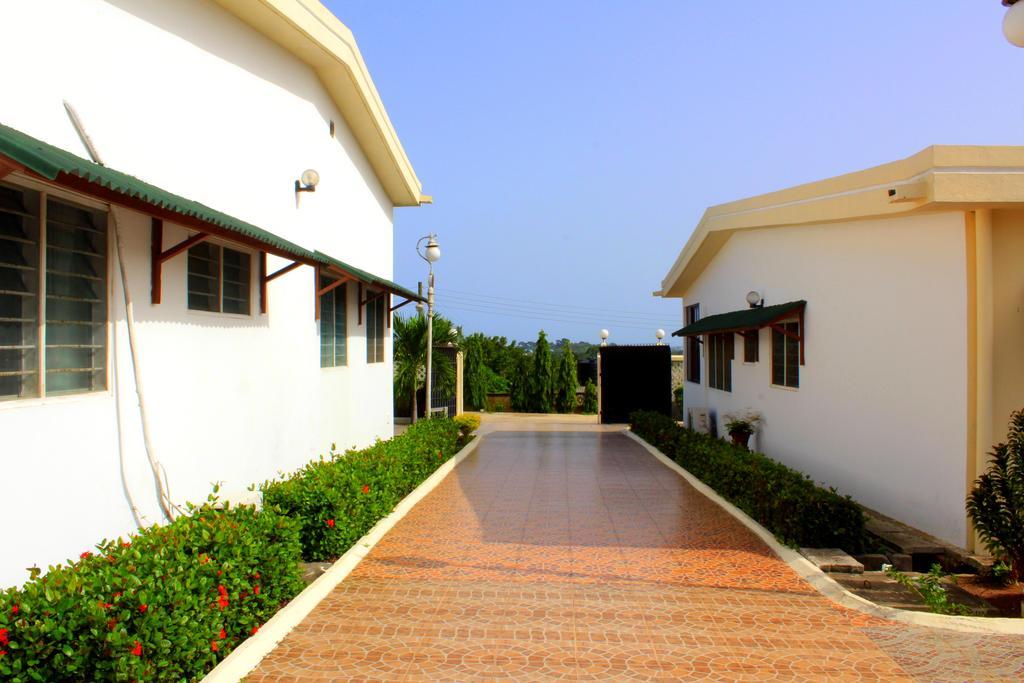 Hotel Loreto Cape Coast Exteriör bild