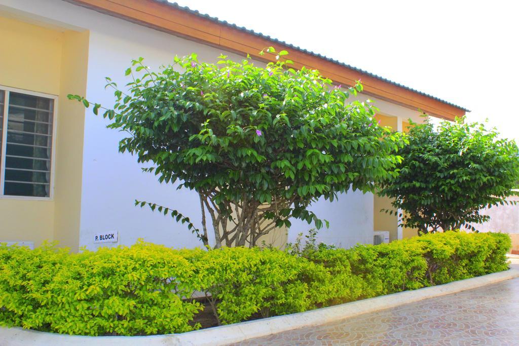 Hotel Loreto Cape Coast Exteriör bild