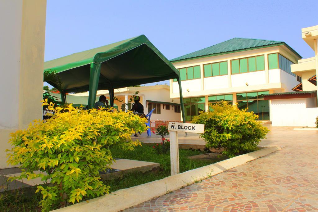 Hotel Loreto Cape Coast Exteriör bild