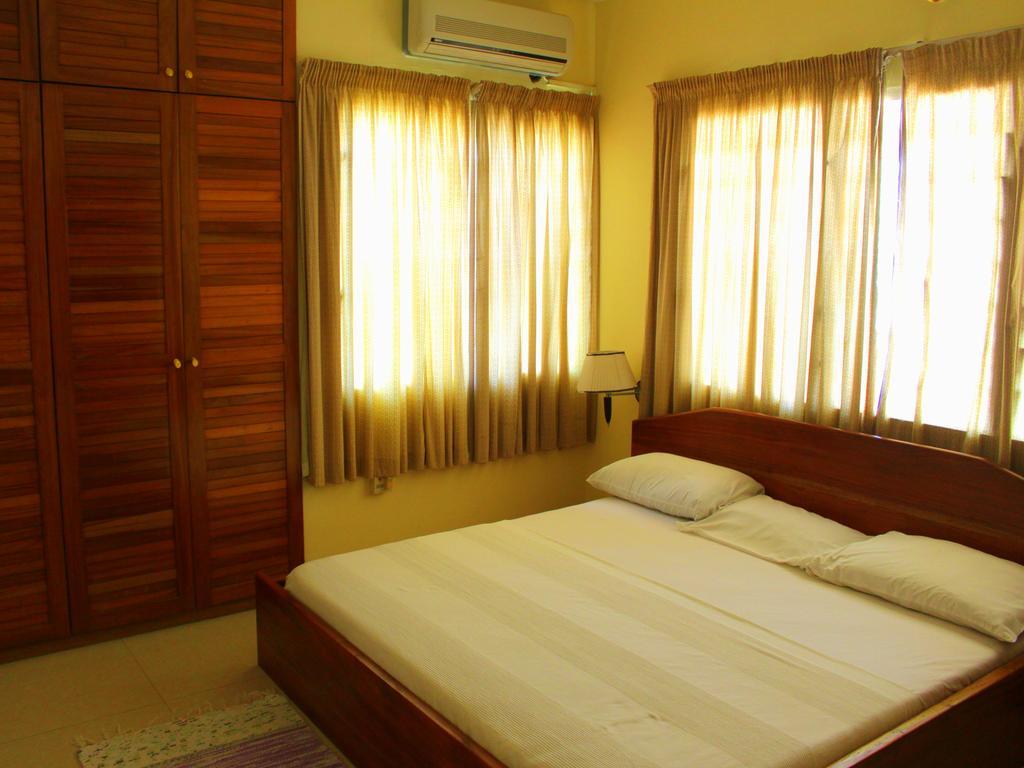 Hotel Loreto Cape Coast Exteriör bild