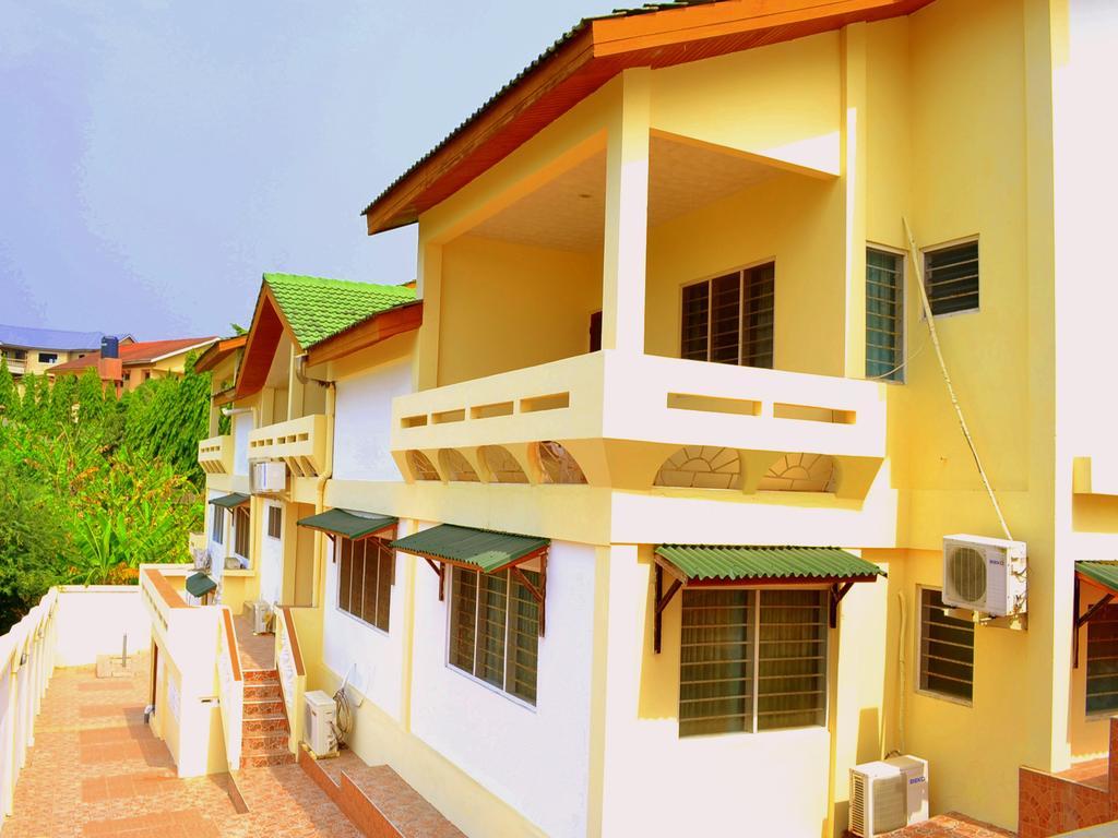 Hotel Loreto Cape Coast Exteriör bild