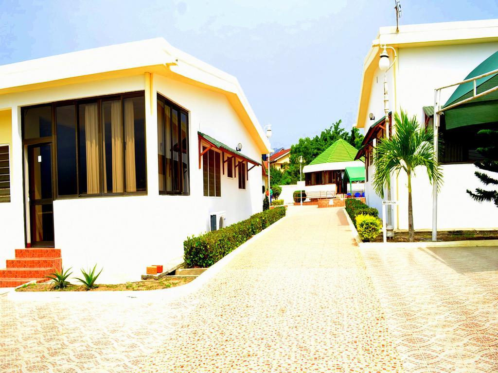 Hotel Loreto Cape Coast Exteriör bild