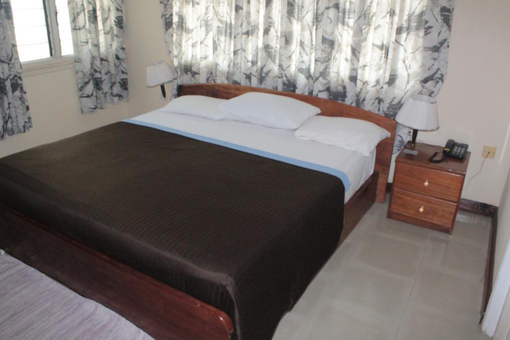 Hotel Loreto Cape Coast Exteriör bild
